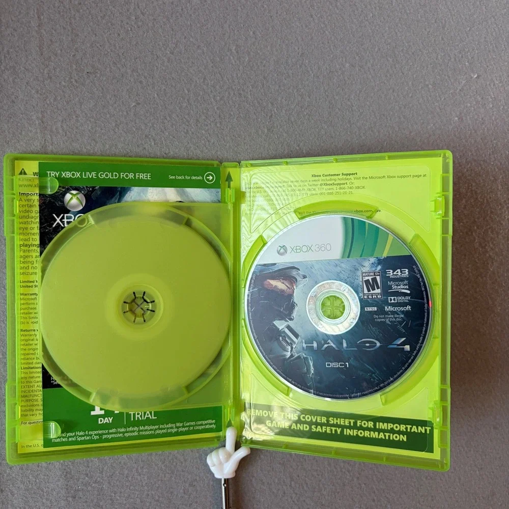 Halo 4 Microsoft Xbox 360 Video Game 2-Disc Set 343 Industries 2012 NTSC